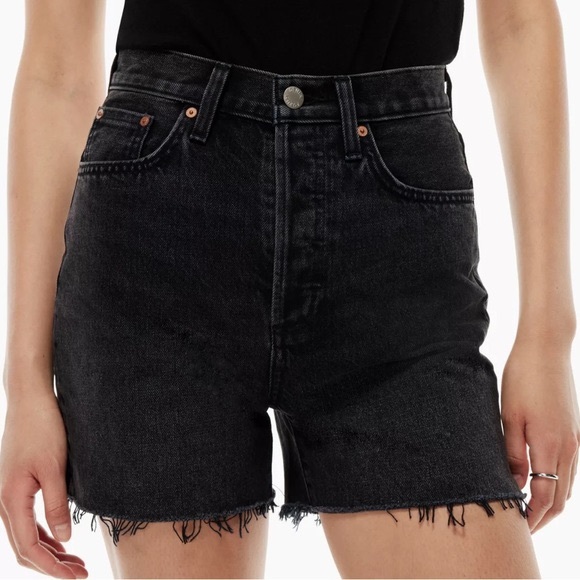 Aritzia Denim Forum The Yoko Mid Thigh Short Black - Picture 3 of 8
